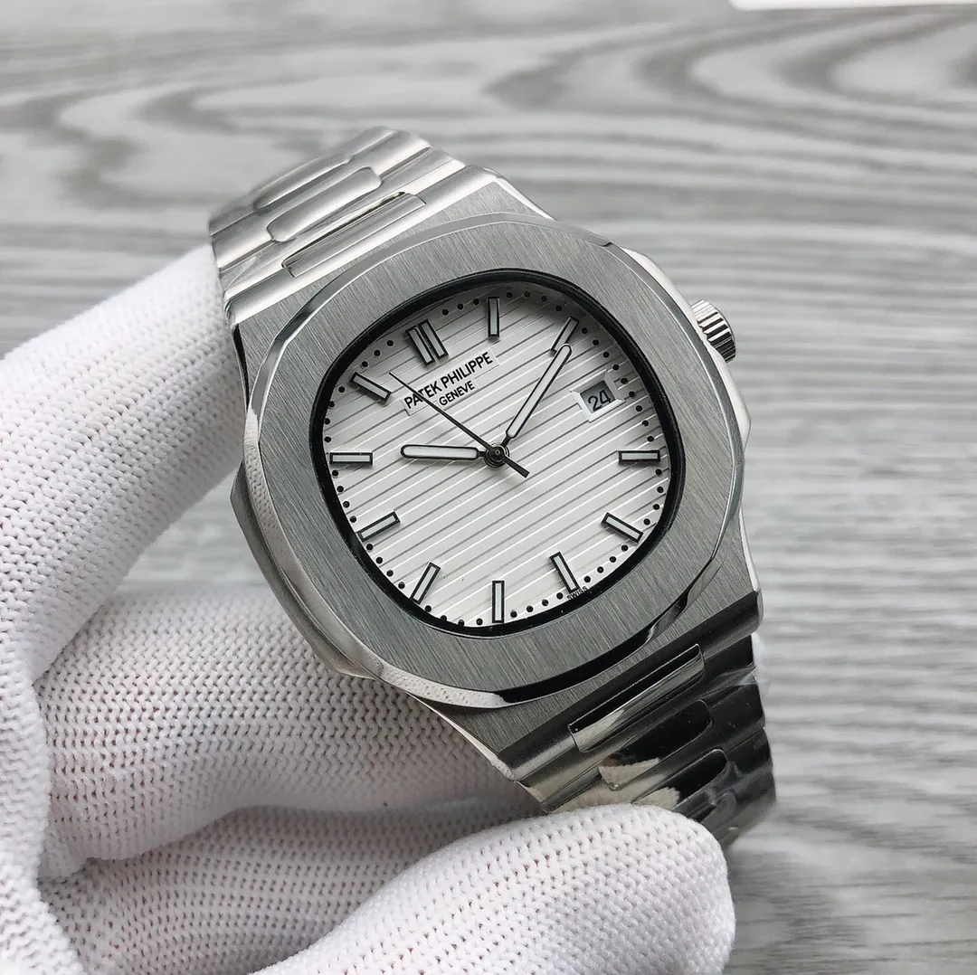 【High-end replica】💰1360! PATEK PHILIPPE 🎮 Series: Patek Philippe Sports Series Nautilus Movement: Fully automatic mechanical movement Case: 316L fine steel 🎮 Strap: 316L solid stainless steel Buckle: Original buckle Super luminous display Size: 42mm diameter Thickness: 11 mm 🎮Sanjie exquisitely recommends men's mechanical casual business watches SJ carefully creates ultra-realistic photo shoots for you The effect of making you super realistic physical graphics